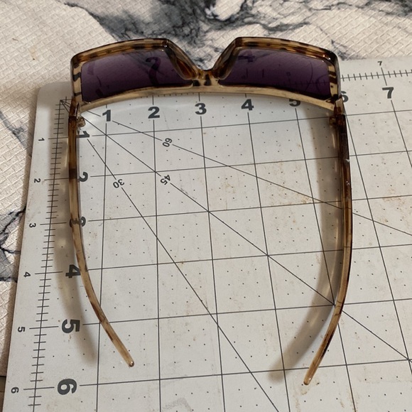 Snookie Tortoise Shell Diva Sunnies! Pristine! In Perfect Condition! One size😎 - Picture 9 of 12